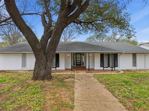 317  Cedar Creek Court , Fort Worth Texas 76103