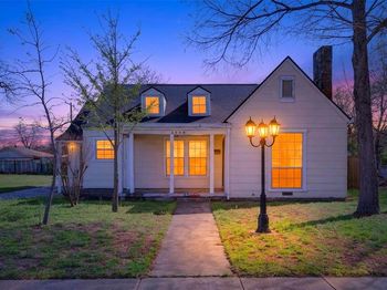 2904  Marigold Avenue 