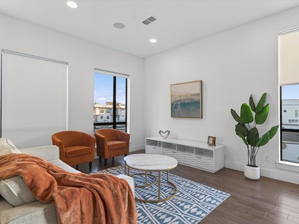 4905  Camdale Court , Dallas Texas 75206