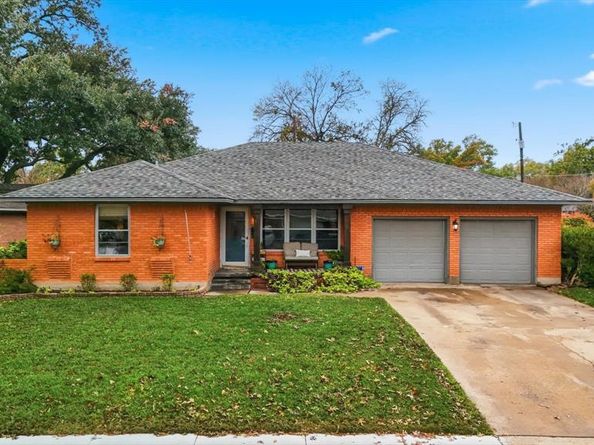 1209  Tanager Lane , Garland Texas 75042