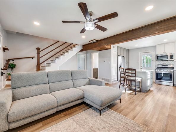2924 W 11th Street , Irving Texas 75060