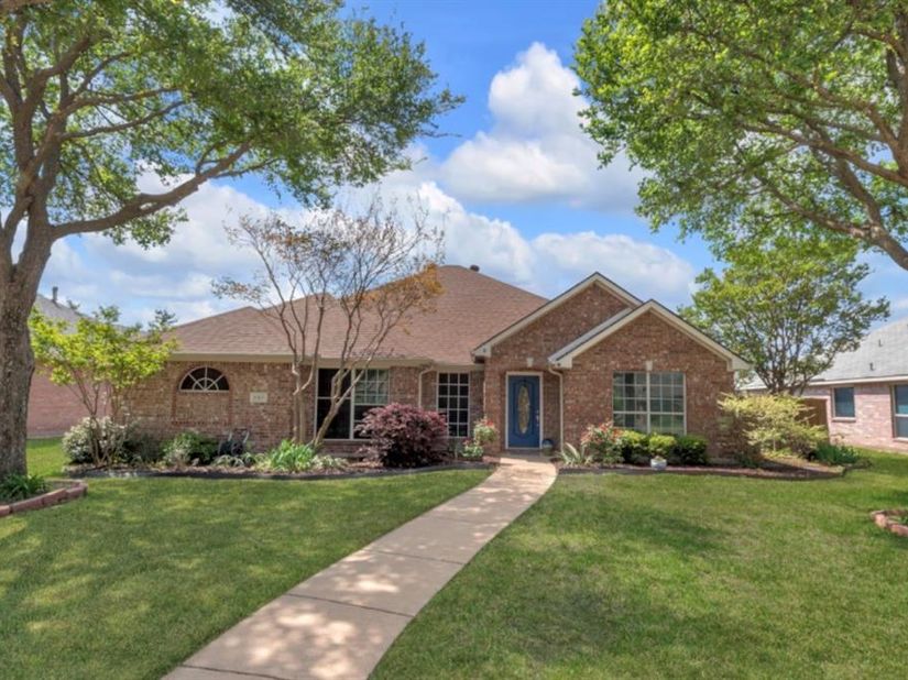 10109  Bent Tree Drive , Rowlett Texas 75089