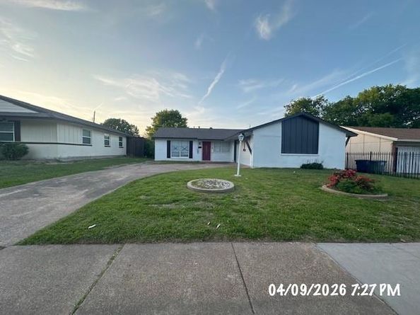 4111  Mehalia Drive , Dallas Texas 75241