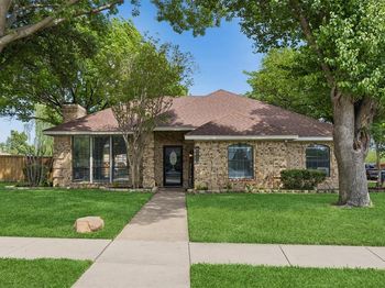 5112  Park Lake Court 