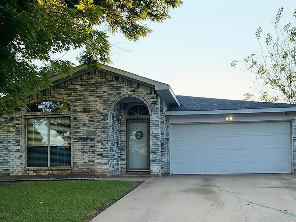 9403  Crimnson Court , Dallas Texas 75217