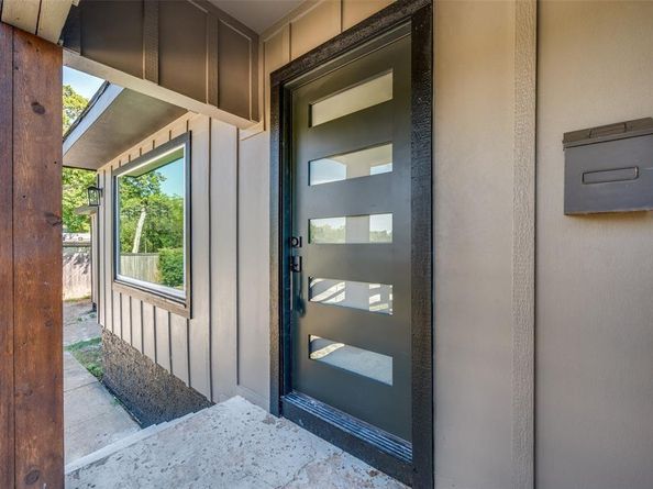 3134 W Jefferson Boulevard , Dallas Texas 75211