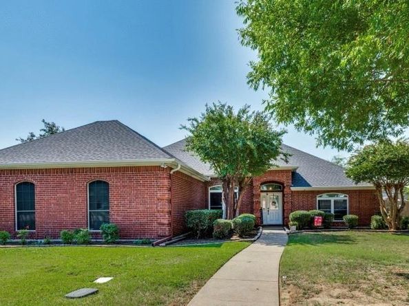 1020  Shady Oak Trail , Mansfield Texas 76063