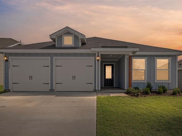 9936  Voyager Lane , Fort Worth Texas 76131