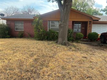 1424  Cloverdale Drive 