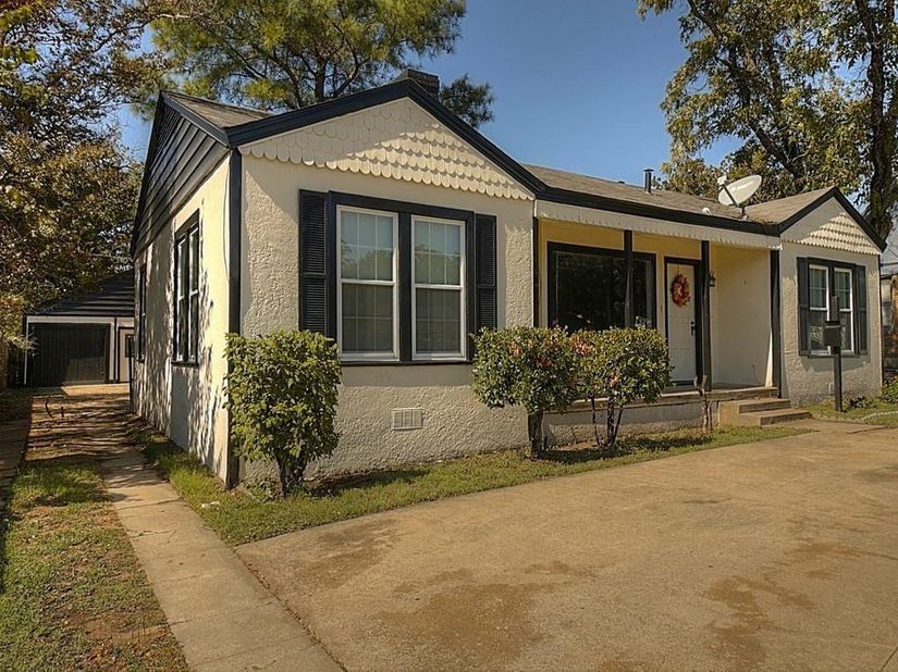 1705 N Riverside Drive , Fort Worth Texas 76111