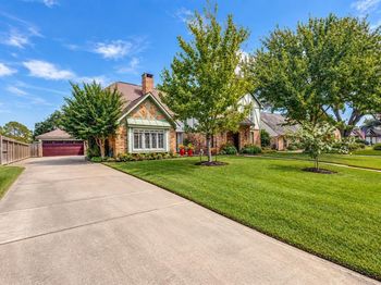 807  Longview Drive 