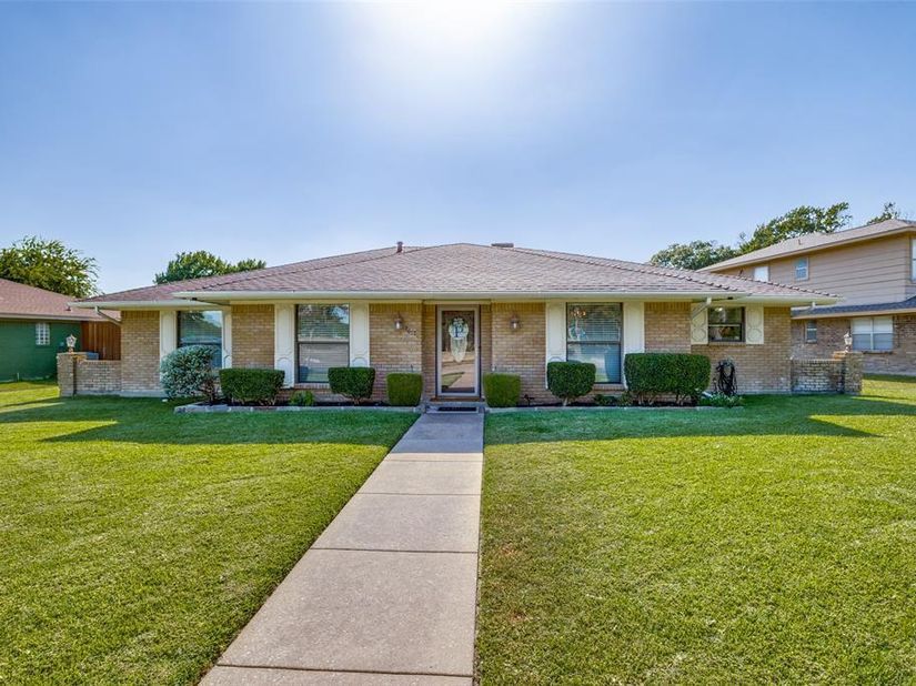 2617  Pinehurst Drive , Plano Texas 75075