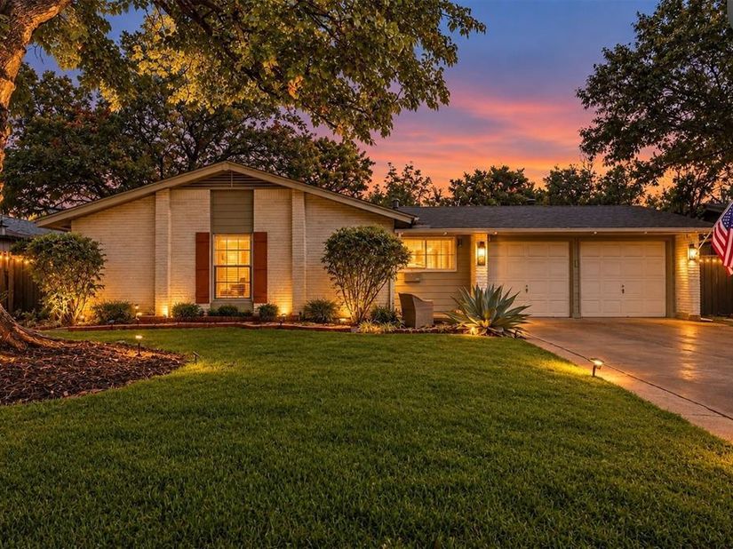 306 W Northgate Drive , Irving Texas 75062