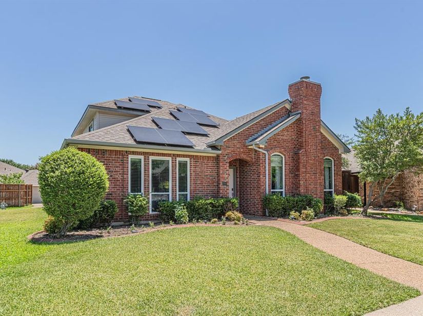 300  Sundance Circle , Irving Texas 75063