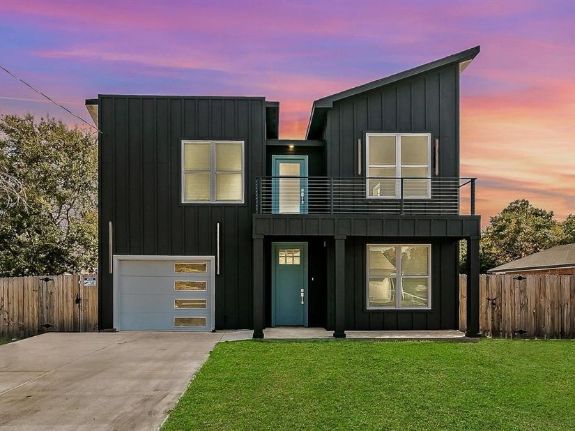 3908  Vilbig Road , Dallas Texas 75212
