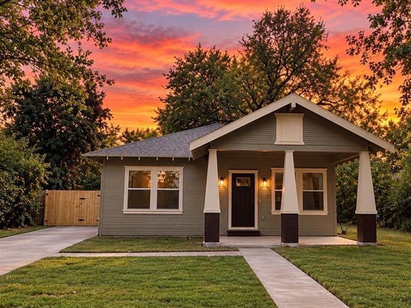 3621  MEYERS Street , Dallas Texas 75215