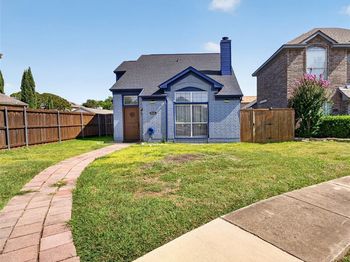 1925  Pinecrest Drive 