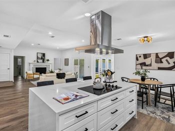 6226  La Cosa Drive 
