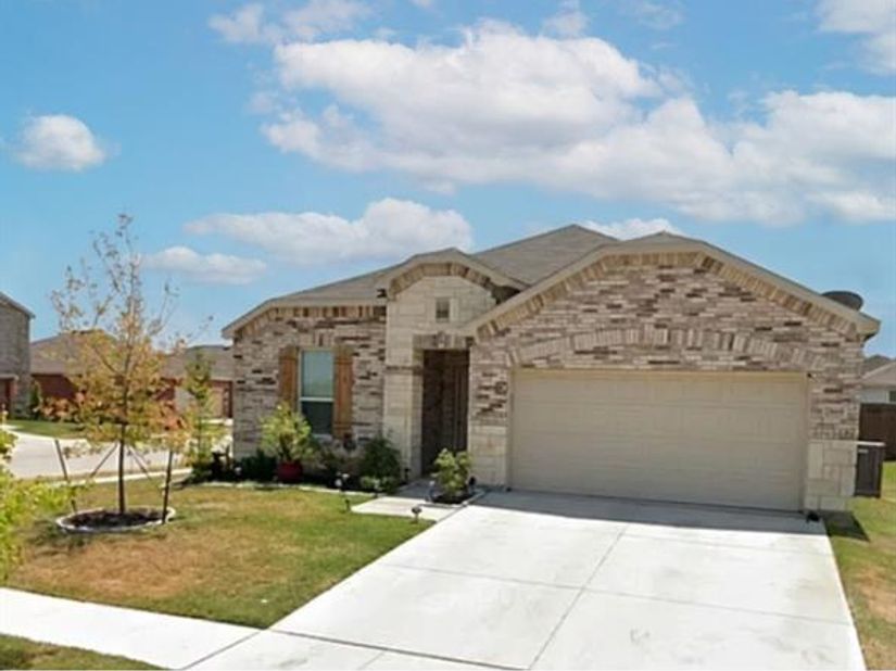 2444  Bermont Red Lane , Fort Worth Texas 76131