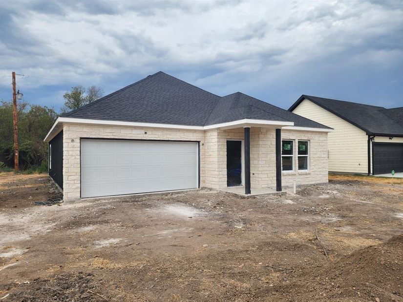 2516  Sheraton Drive , Fort Worth Texas 76105