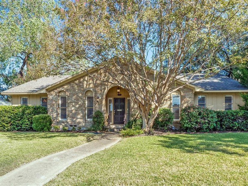 9351  Heatherdale Drive , Dallas Texas 75243