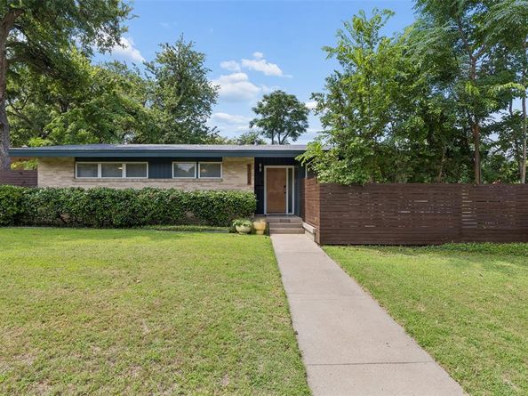 11008  Quail Run Street , Dallas Texas 75238