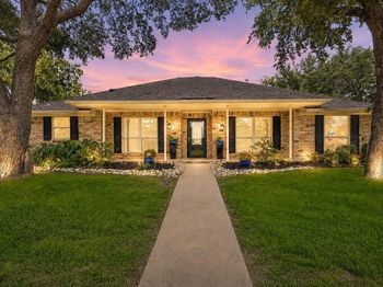 1100  Yorkshire Drive 