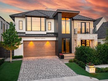 9118  Bluff Hollow Court 