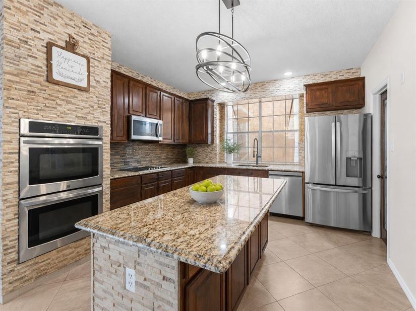 2504  Hackberry Place , Plano Texas 75025