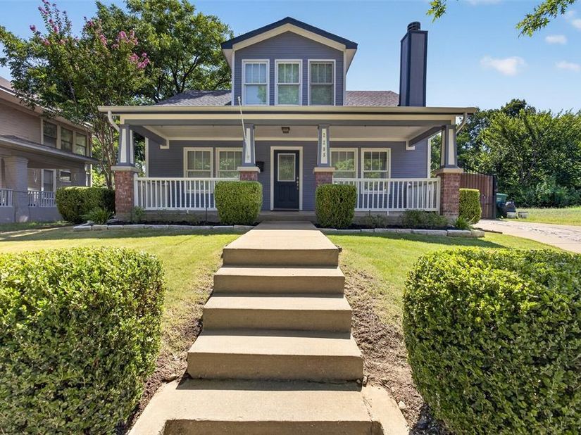 2205  College Avenue , Fort Worth Texas 76110