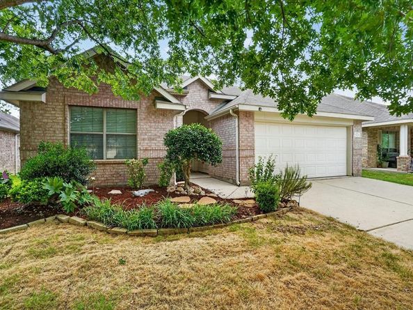 1520  Wickham Drive , Burleson Texas 76028