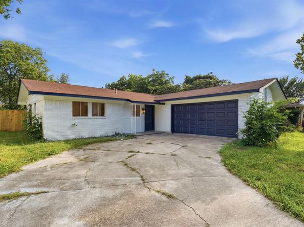 4649  South Drive W, Fort Worth Texas 76132