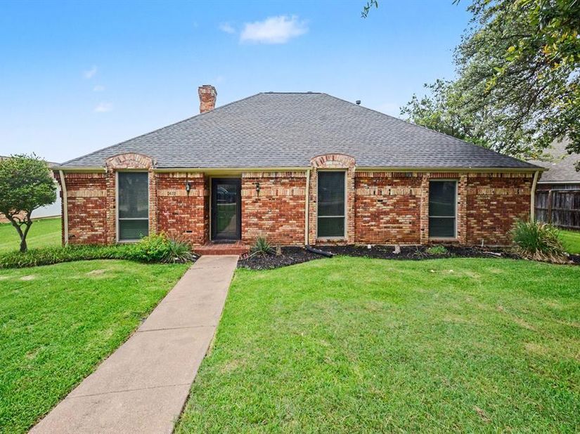 3413  Hightrail Lane , Garland Texas 75043
