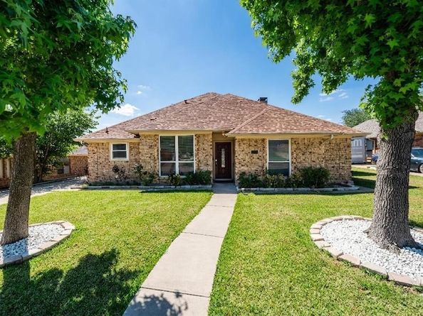 4925  Longwood Court , Irving Texas 75038