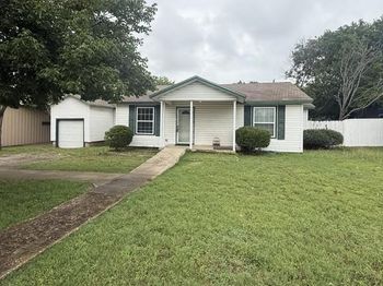 7026  Hickory Street 