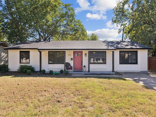 1142  Anderson Street , Irving Texas 75062