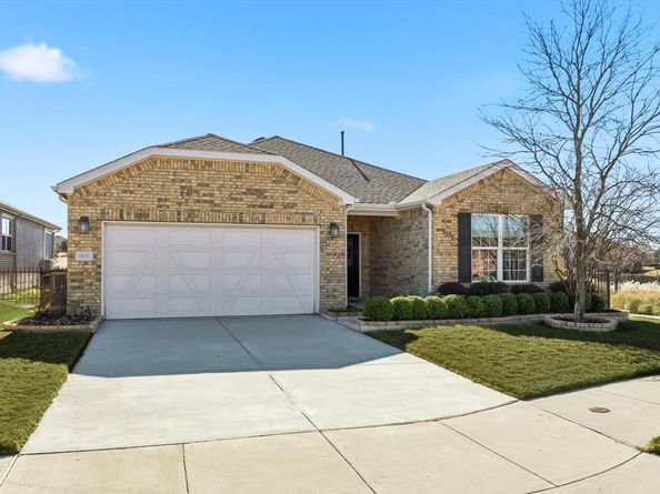 900  Memorial Drive , Little Elm Texas 76227