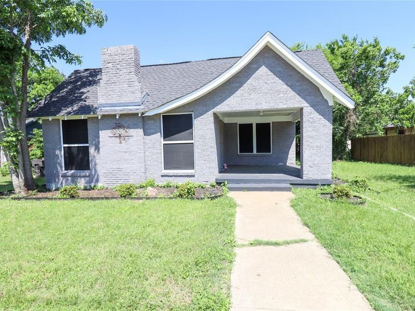 2208 N Sylvania Avenue , Fort Worth Texas 76111