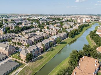 572  Hampshire Drive 