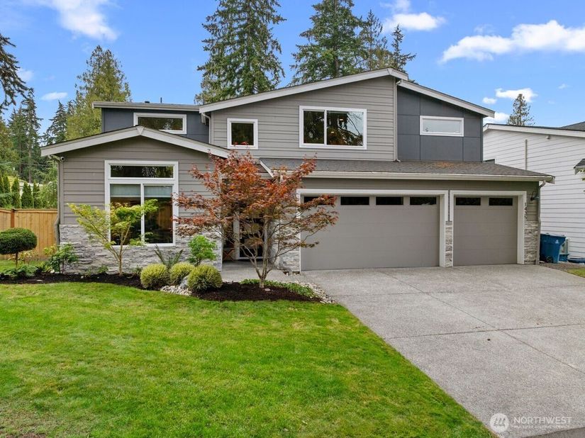 1435 7th Place S, Edmonds WA 98020