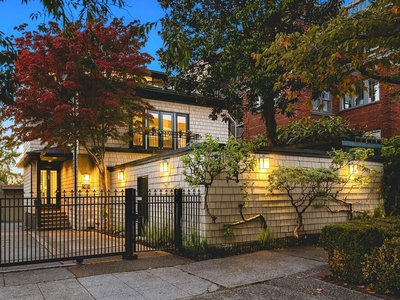 915 11th Avenue E, Seattle WA 98102