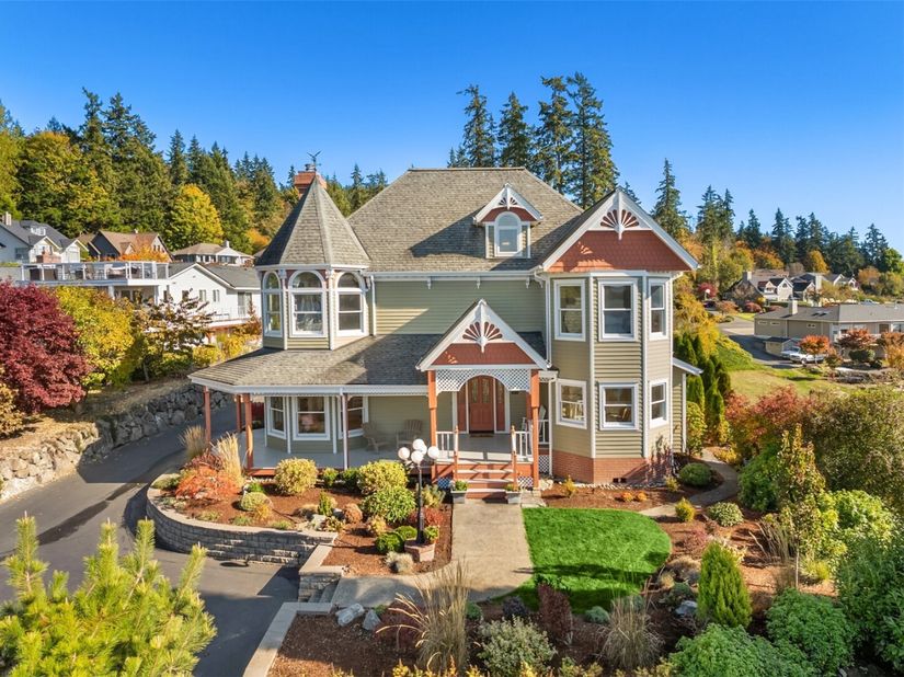 17686 Fjord Drive NE, Poulsbo WA 98370