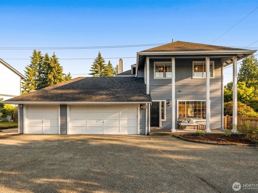 20721 122nd Place SE, Kent WA 98031