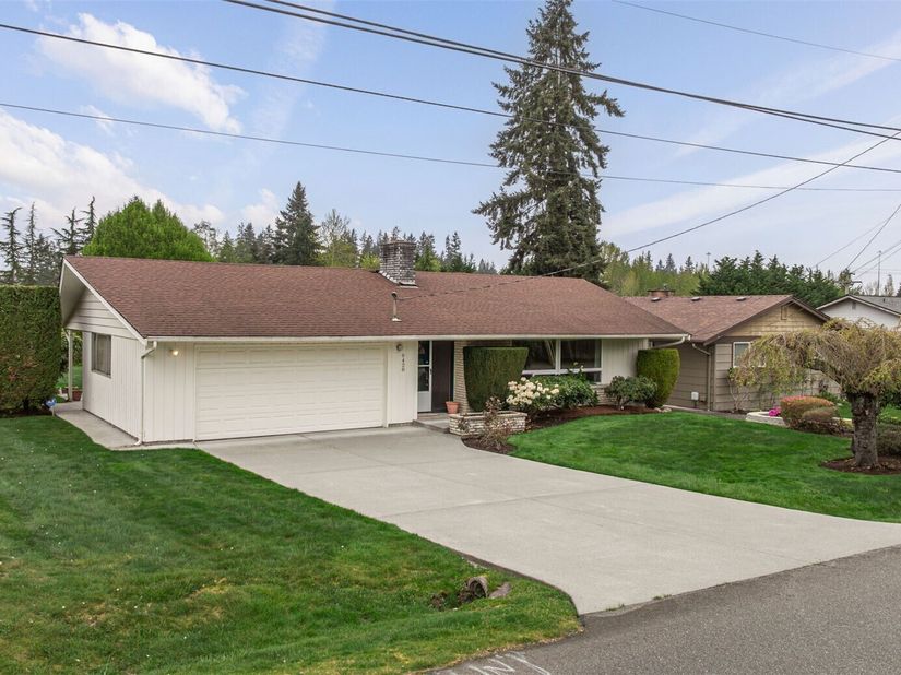 9428 21st Drive SE, Everett WA 98208