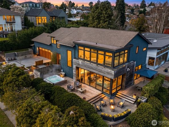 2506 W Halladay Street, Seattle WA 98199