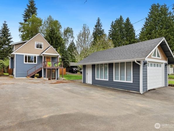 2122 N 128th Street, Seattle WA 98133