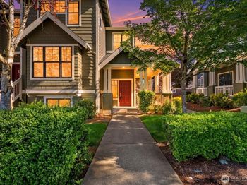 1867 NE Kenyon Court