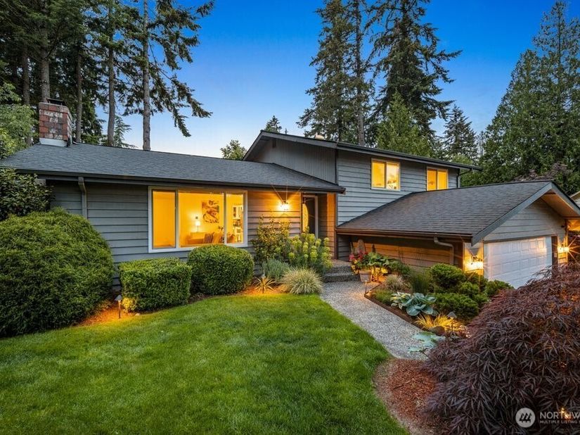 24306 87th Place W, Edmonds WA 98026