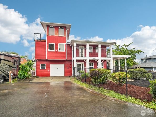 13043 40th Avenue S, Tukwila WA 98168