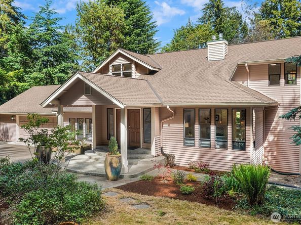 22808 105th Avenue SW, Vashon WA 98070